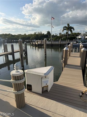 4700 Yacht Harbor DR 622, Naples, FL 34112
