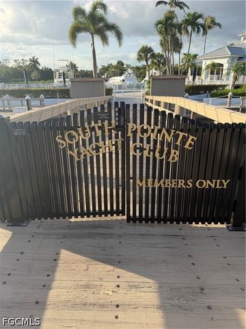 4700 Yacht Harbor DR 622, Naples, FL 34112