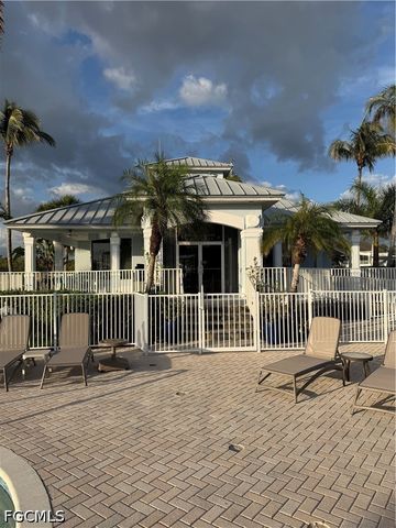 4700 Yacht Harbor DR 622, Naples, FL 34112