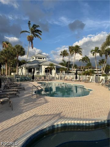 4700 Yacht Harbor DR 622, Naples, FL 34112