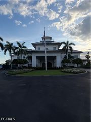 4700 Yacht Harbor DR 622, Naples, FL 34112