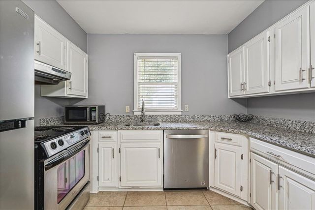 1483 WOODSTON RD, Memphis, TN 38117