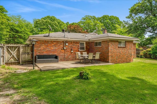 1483 WOODSTON RD, Memphis, TN 38117