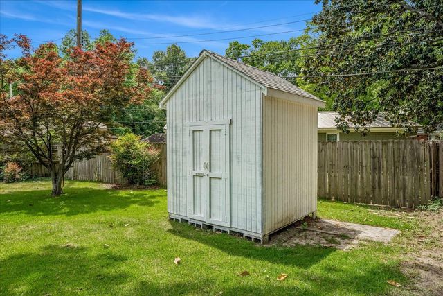 1483 WOODSTON RD, Memphis, TN 38117