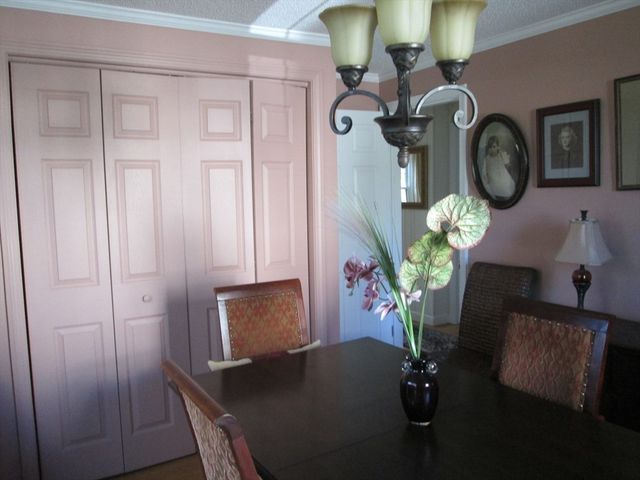 28 Clairmont Ave, Chicopee, MA 01013