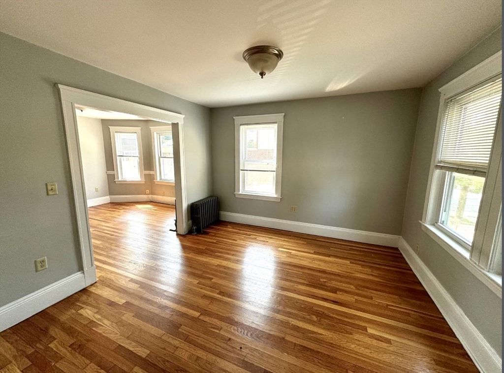 250 Hyde Park Ave 3, Boston, MA 02130