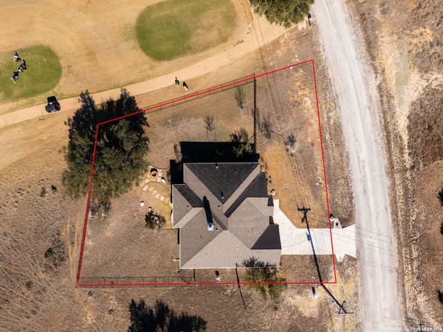 116 S Jerry Grey, Blanco, TX 78606