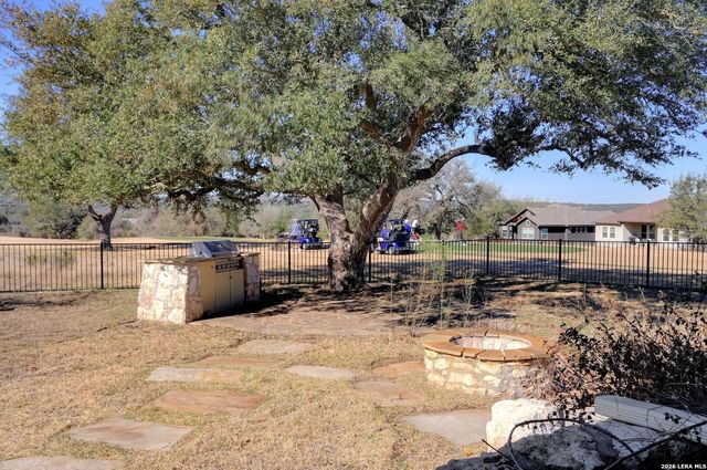 116 S Jerry Grey, Blanco, TX 78606