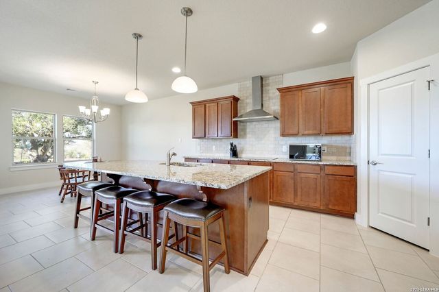 116 S Jerry Grey, Blanco, TX 78606