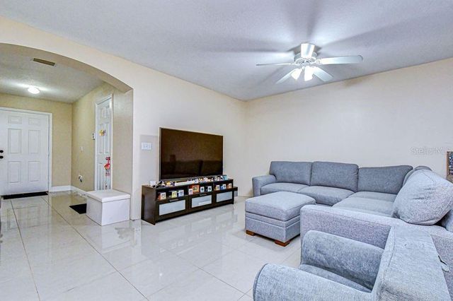 2609 OLEANDER LAKES DRIVE, Brandon, FL 33511