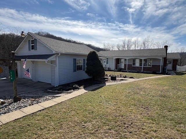 114 Wood Ln, Kiskiminetas Twp, PA 15618