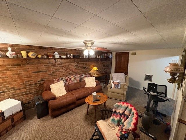 114 Wood Ln, Kiskiminetas Twp, PA 15618