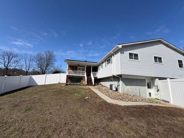 114 Wood Ln, Kiskiminetas Twp, PA 15618