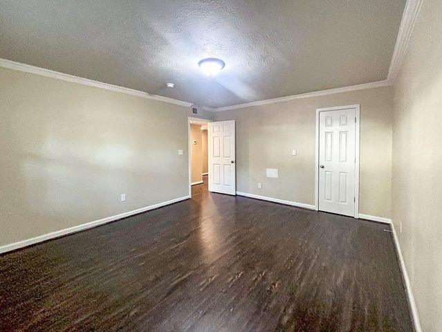 12633 Memorial Drive 145, Houston, TX 77024