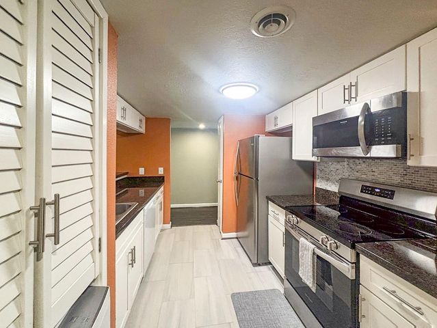 12633 Memorial Drive 145, Houston, TX 77024