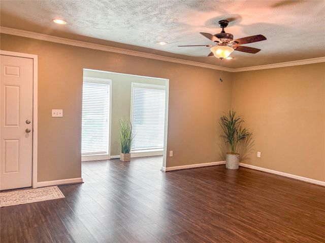 12633 Memorial Drive 145, Houston, TX 77024