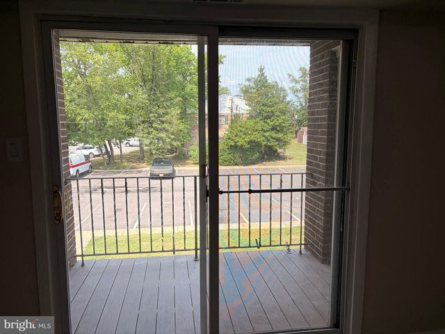 1294-D10 COOPER ST, Beverly, NJ 08010
