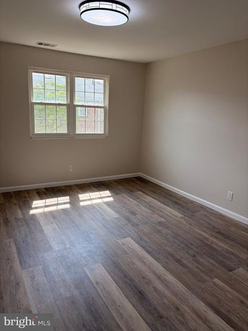 1294-D10 COOPER ST, Beverly, NJ 08010