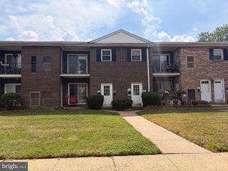 1294-D10 COOPER ST, Beverly, NJ 08010