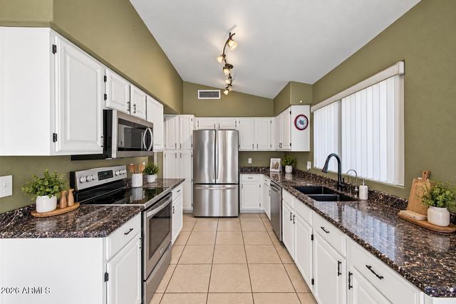 14527 W ZUNI Trail, Surprise, AZ 85374