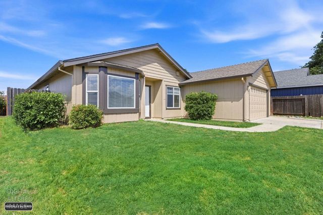 7632 Harmony Oaks Way, Sacramento, CA 95828