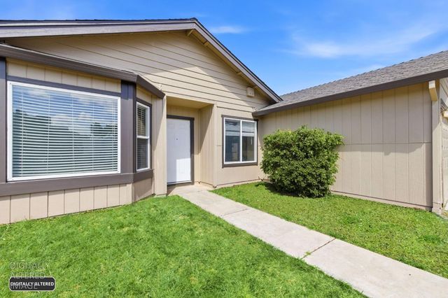 7632 Harmony Oaks Way, Sacramento, CA 95828