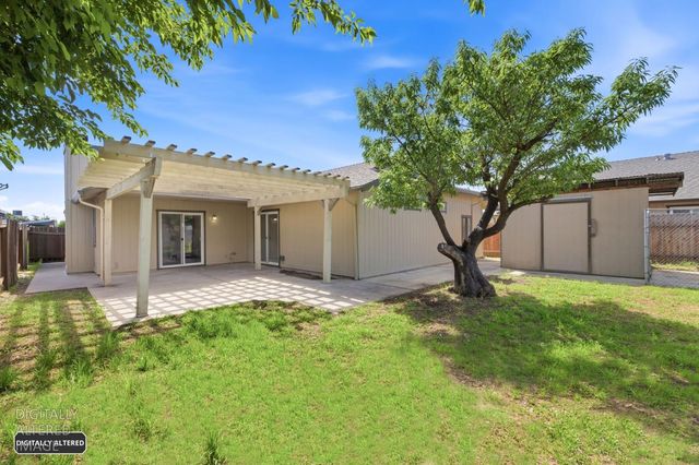 7632 Harmony Oaks Way, Sacramento, CA 95828