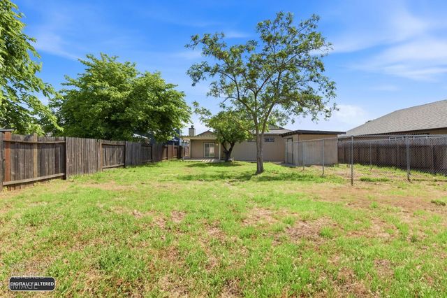 7632 Harmony Oaks Way, Sacramento, CA 95828