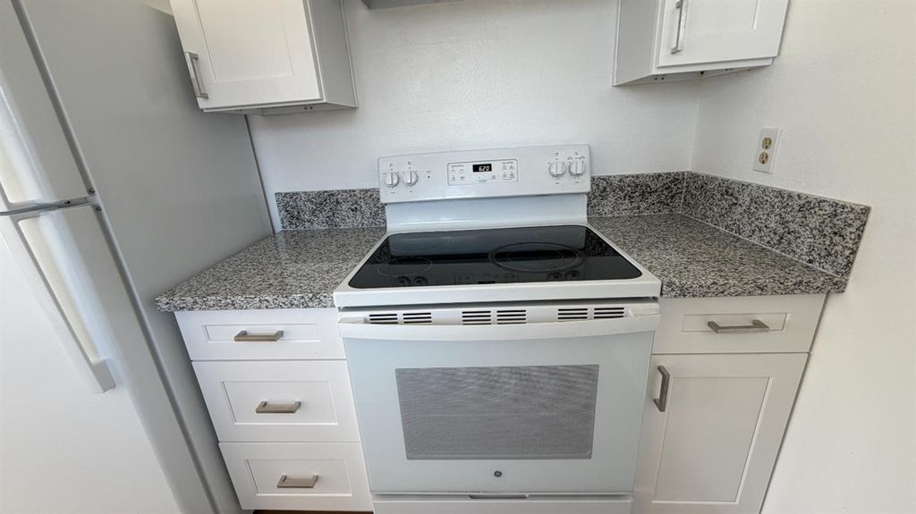 Image 10 of property listing at 2514 E Andrews Avenue, Fresno, CA 93726