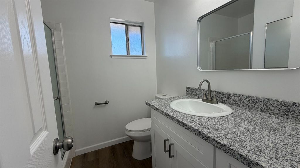 Image 23 of property listing at 2514 E Andrews Avenue, Fresno, CA 93726