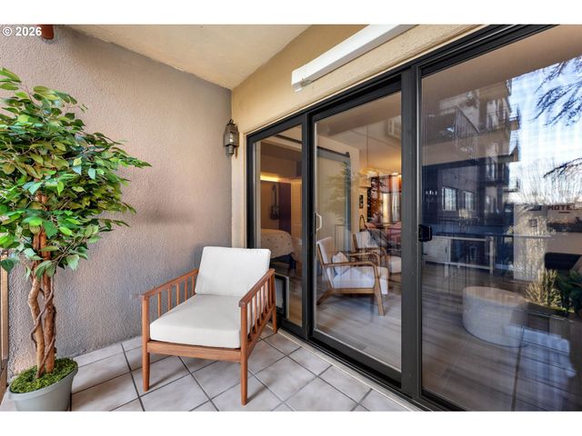 2021 Sw MAIN St 33, Portland, OR 97205