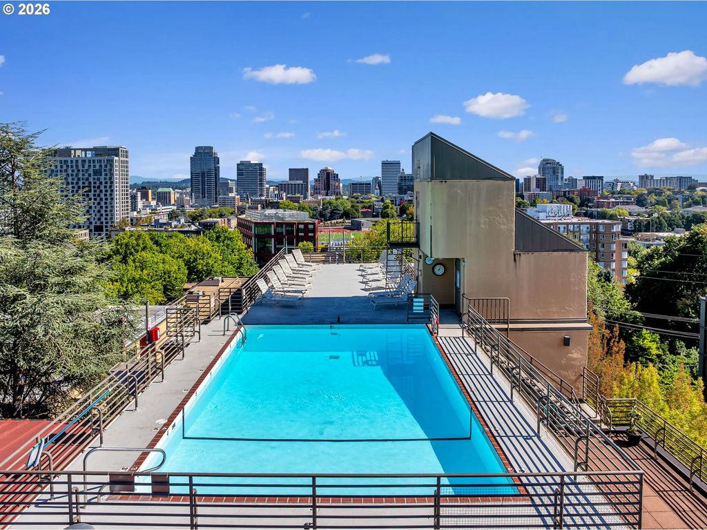 2021 Sw MAIN St 33, Portland, OR 97205