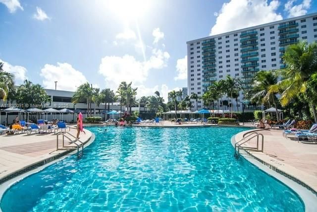 19370 Collins Ave 607, Sunny Isles Beach, FL 33160