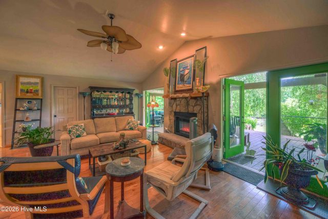 365 Roberson Road, Murphy, NC 28906
