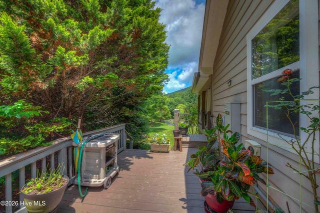 365 Roberson Road, Murphy, NC 28906