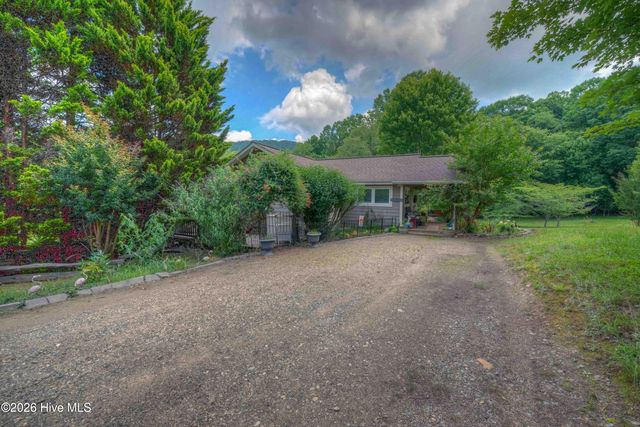 365 Roberson Road, Murphy, NC 28906
