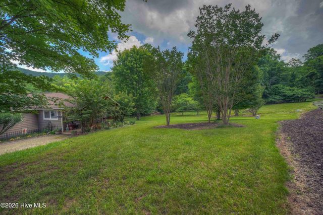 365 Roberson Road, Murphy, NC 28906