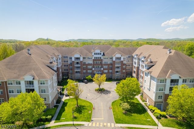10402 Warrens Way 402, Wanaque Boro, NJ 07465