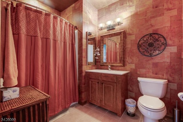 10402 Warrens Way 402, Wanaque Boro, NJ 07465