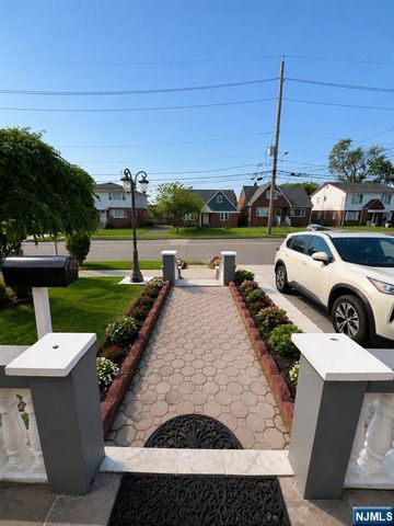 292 Florida Avenue, Paterson, NJ 07503