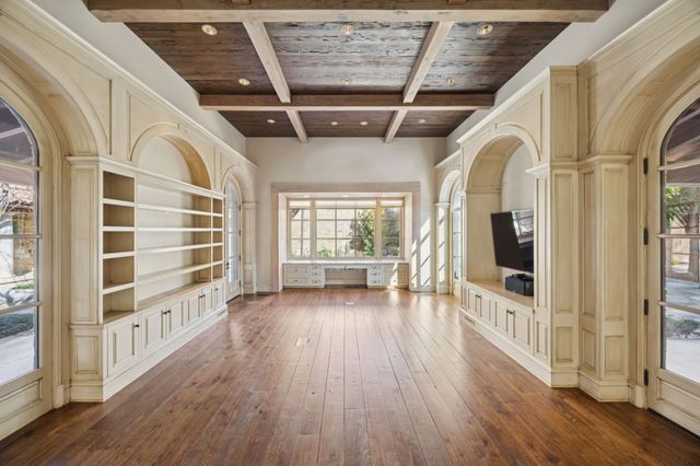 700 Jenkins Road, Aledo, TX 76008