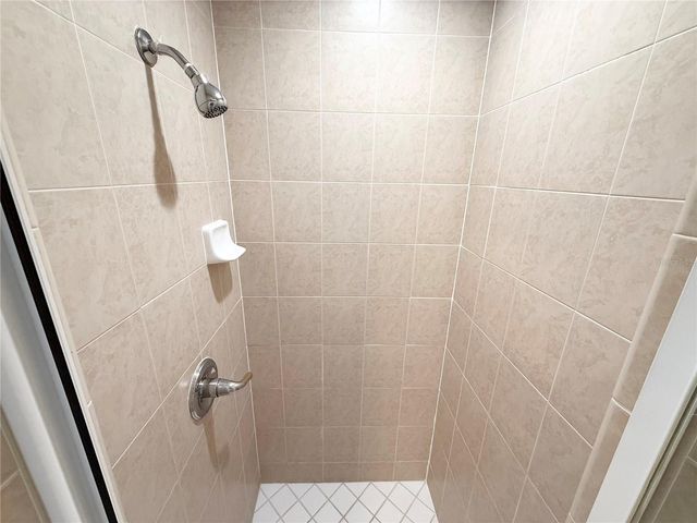 104 VISTA LOOP, Davenport, FL 33897