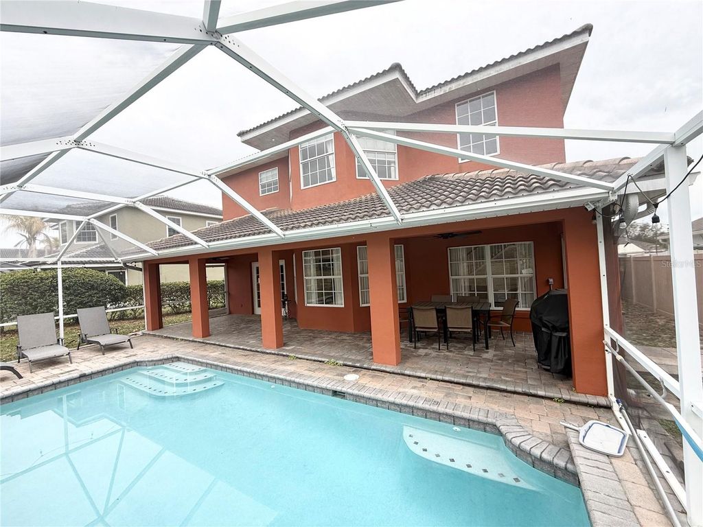 Image 35 of property listing at 104 VISTA LOOP, Davenport, FL 33897