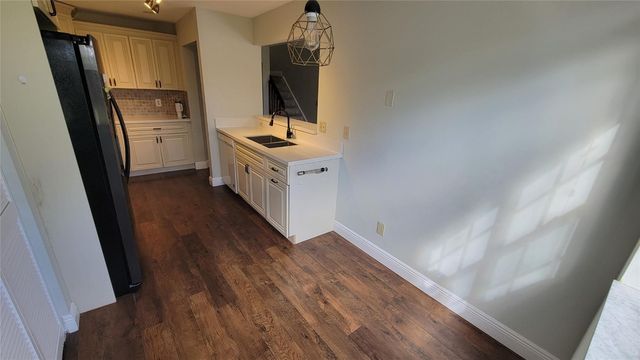 401 SW 158th Terrace 205, Pembroke Pines, FL 33027