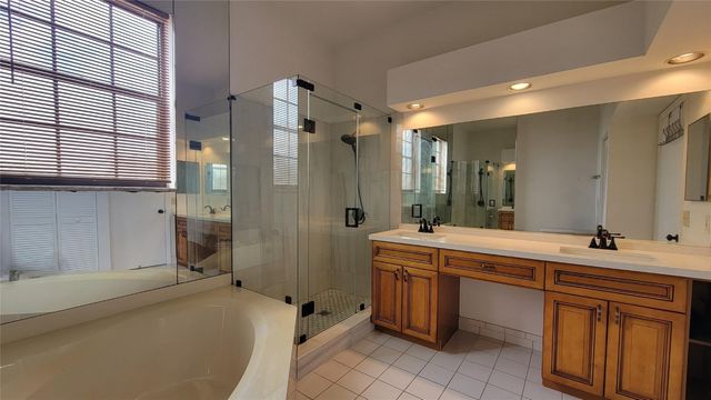 401 SW 158th Terrace 205, Pembroke Pines, FL 33027