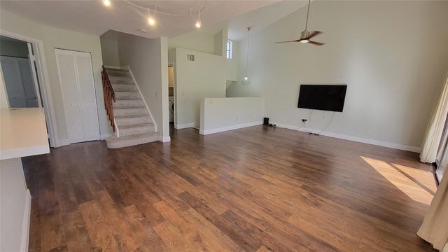 401 SW 158th Terrace 205, Pembroke Pines, FL 33027