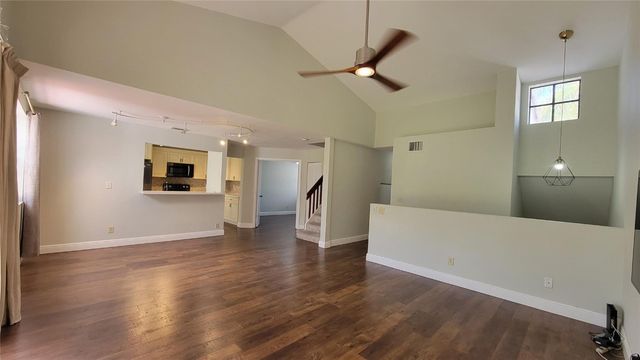 401 SW 158th Terrace 205, Pembroke Pines, FL 33027