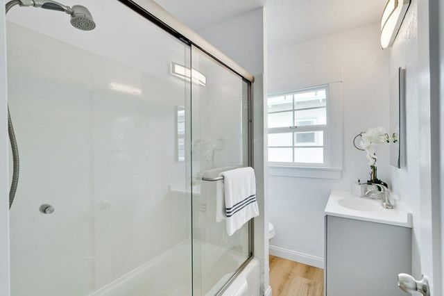 2826 San Jose Avenue, Alameda, CA 94501