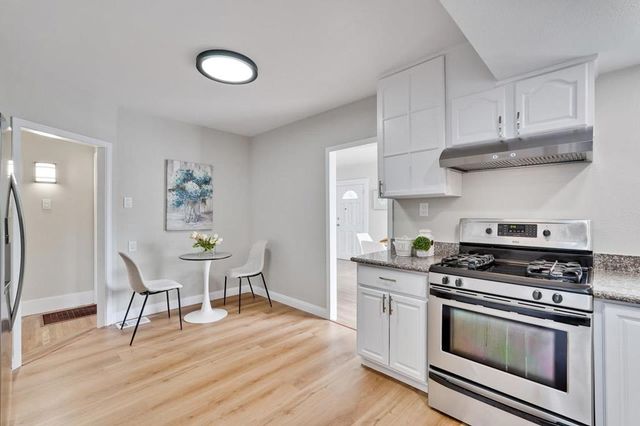 2826 San Jose Avenue, Alameda, CA 94501