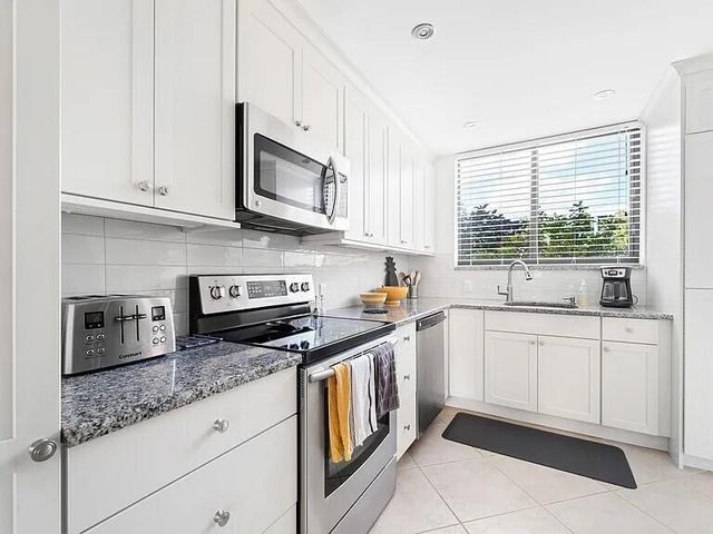 4228 Deste Court, Lake Worth, FL 33467